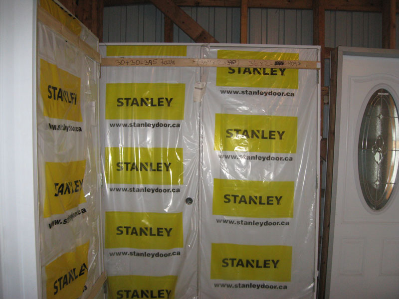 Grand choix de porte de cabanon